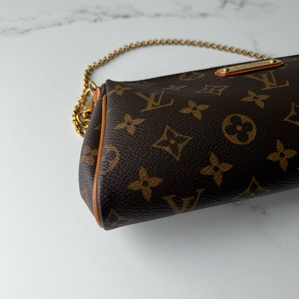 Louis Vuitton Eva Clutch