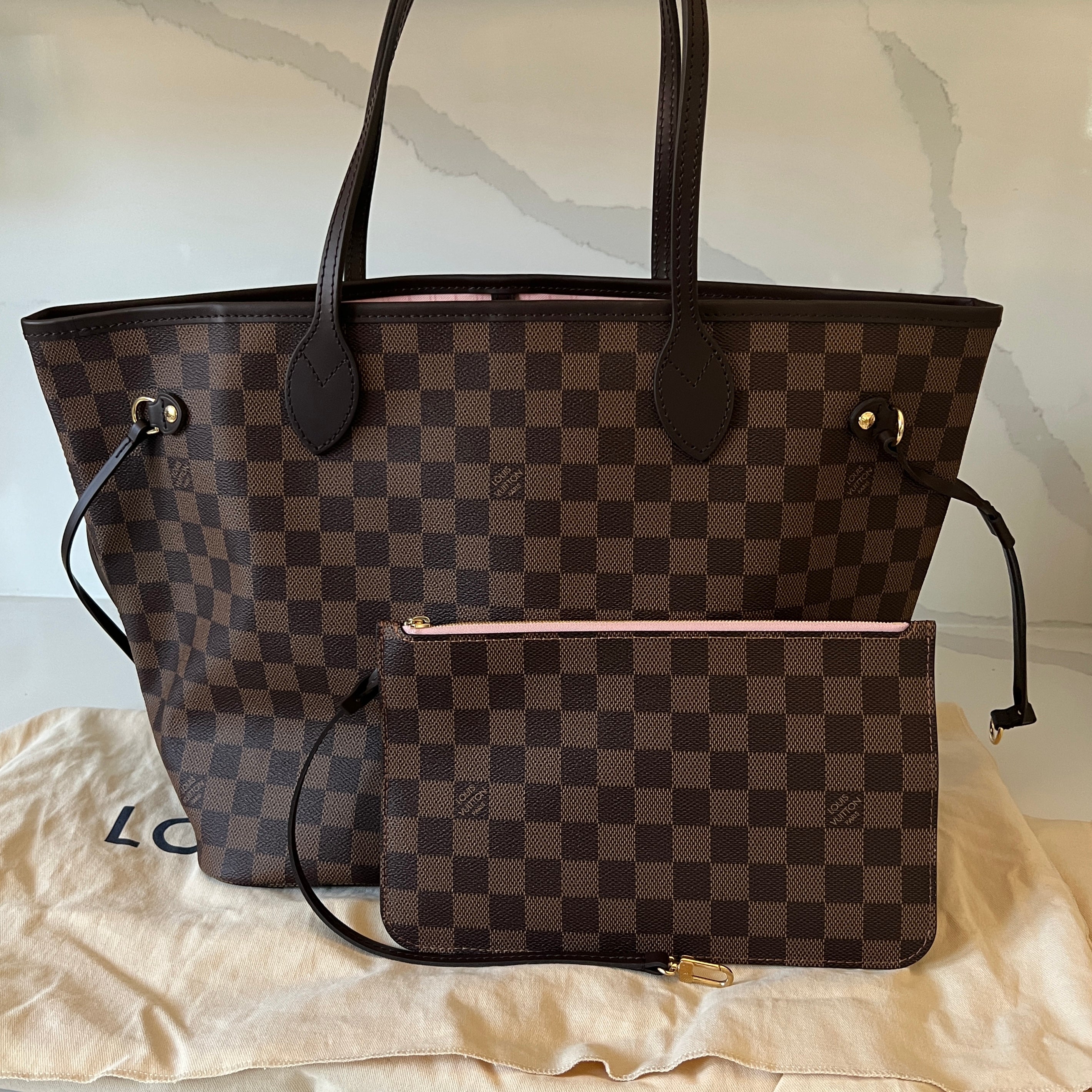 Louis Vuitton Neverfull MM & Pouch