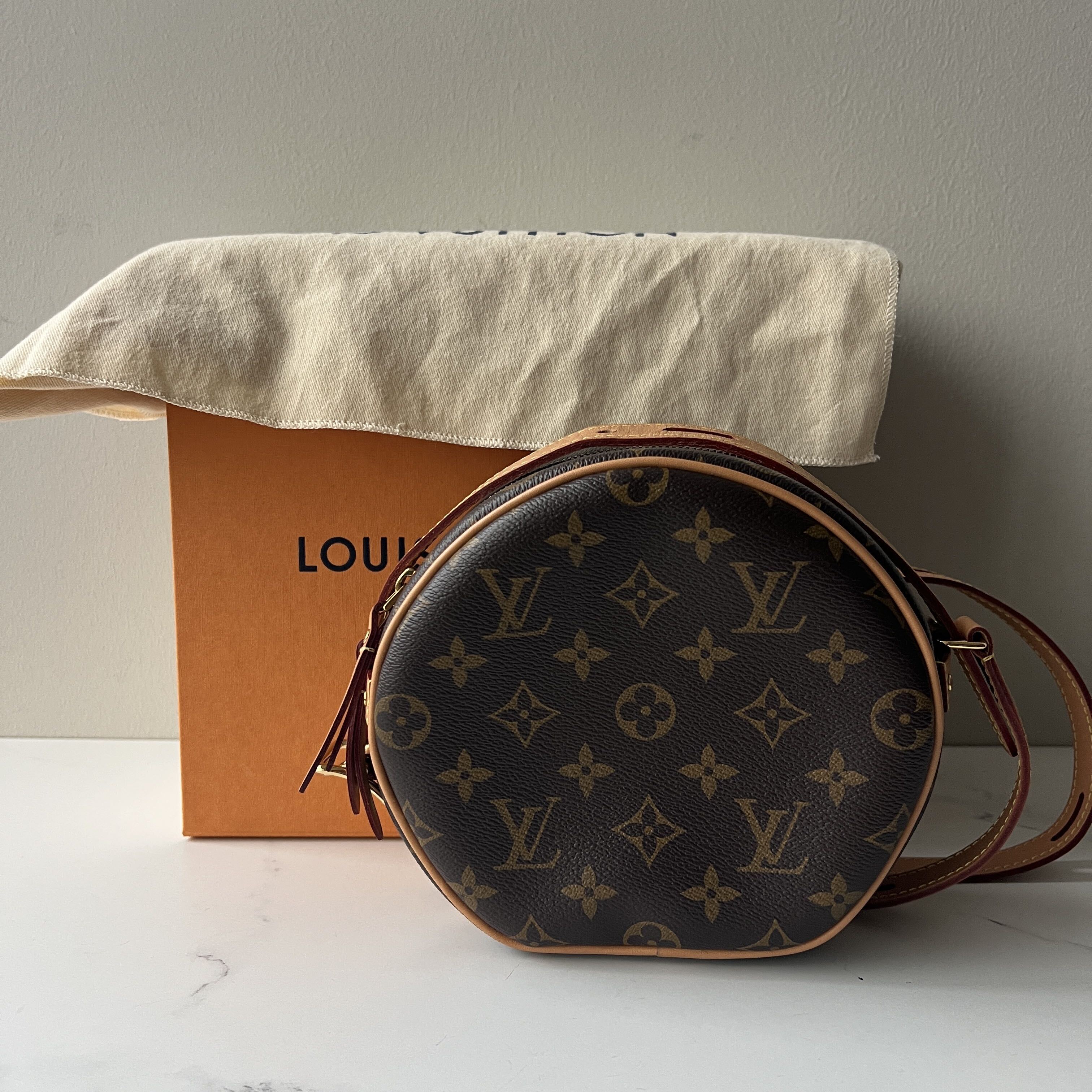 Louis Vuitton Boîte Chapeau Souple PM