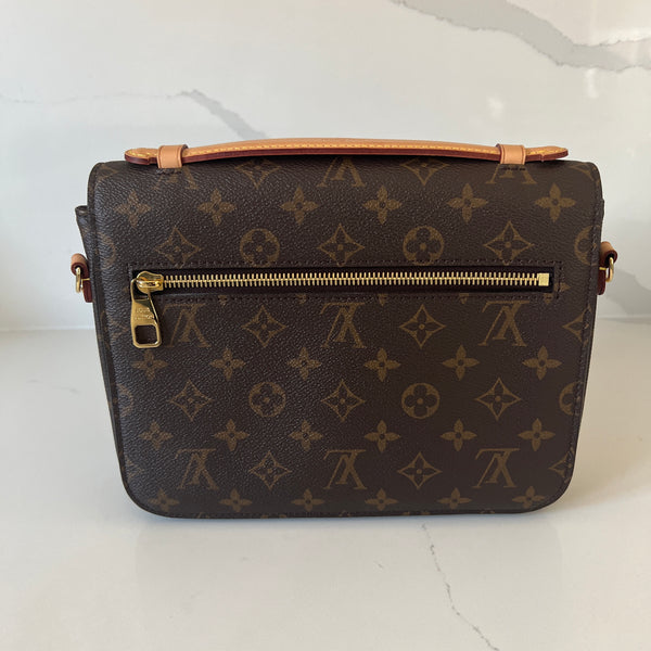 Louis Vuitton Pochette Metis