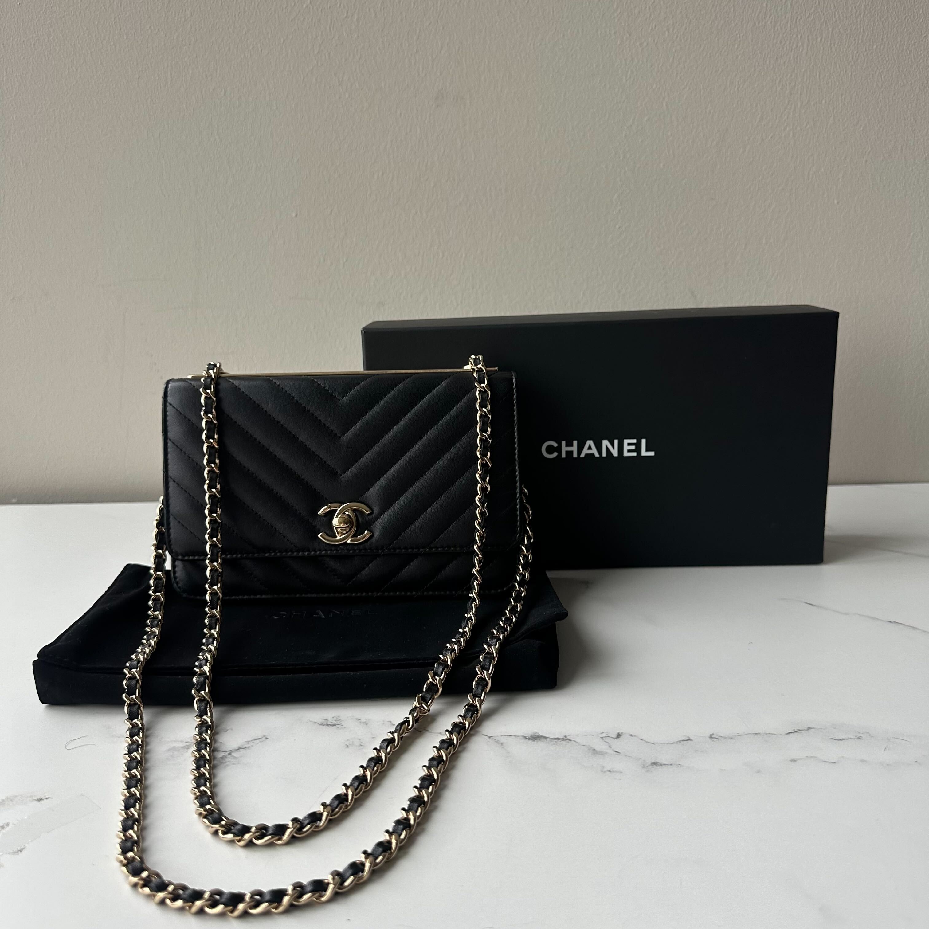 Chanel Trendy CC Wallet on Chain