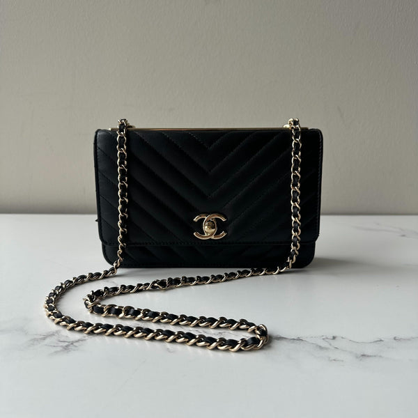Chanel Trendy CC Wallet on Chain