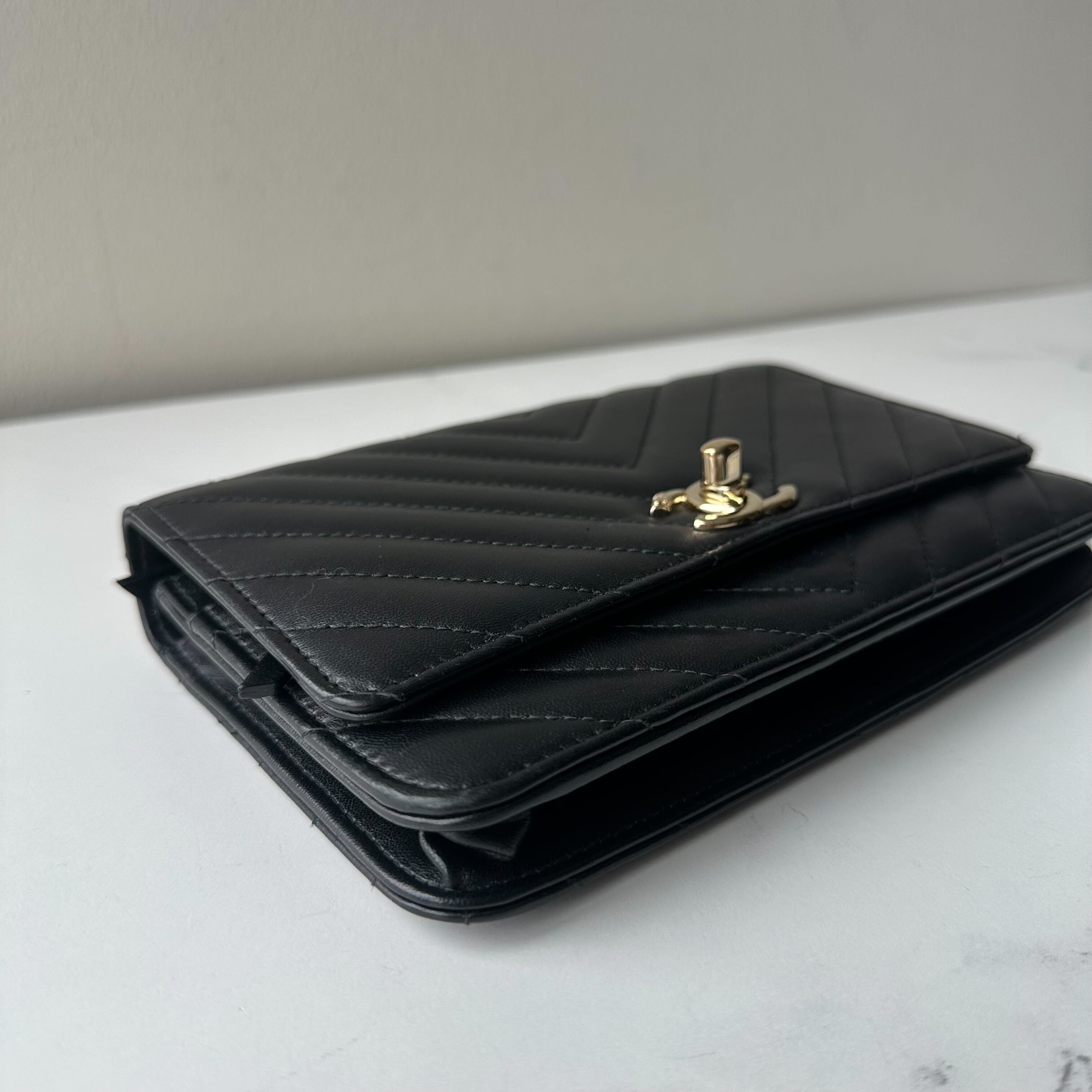 Chanel Trendy CC Wallet on Chain