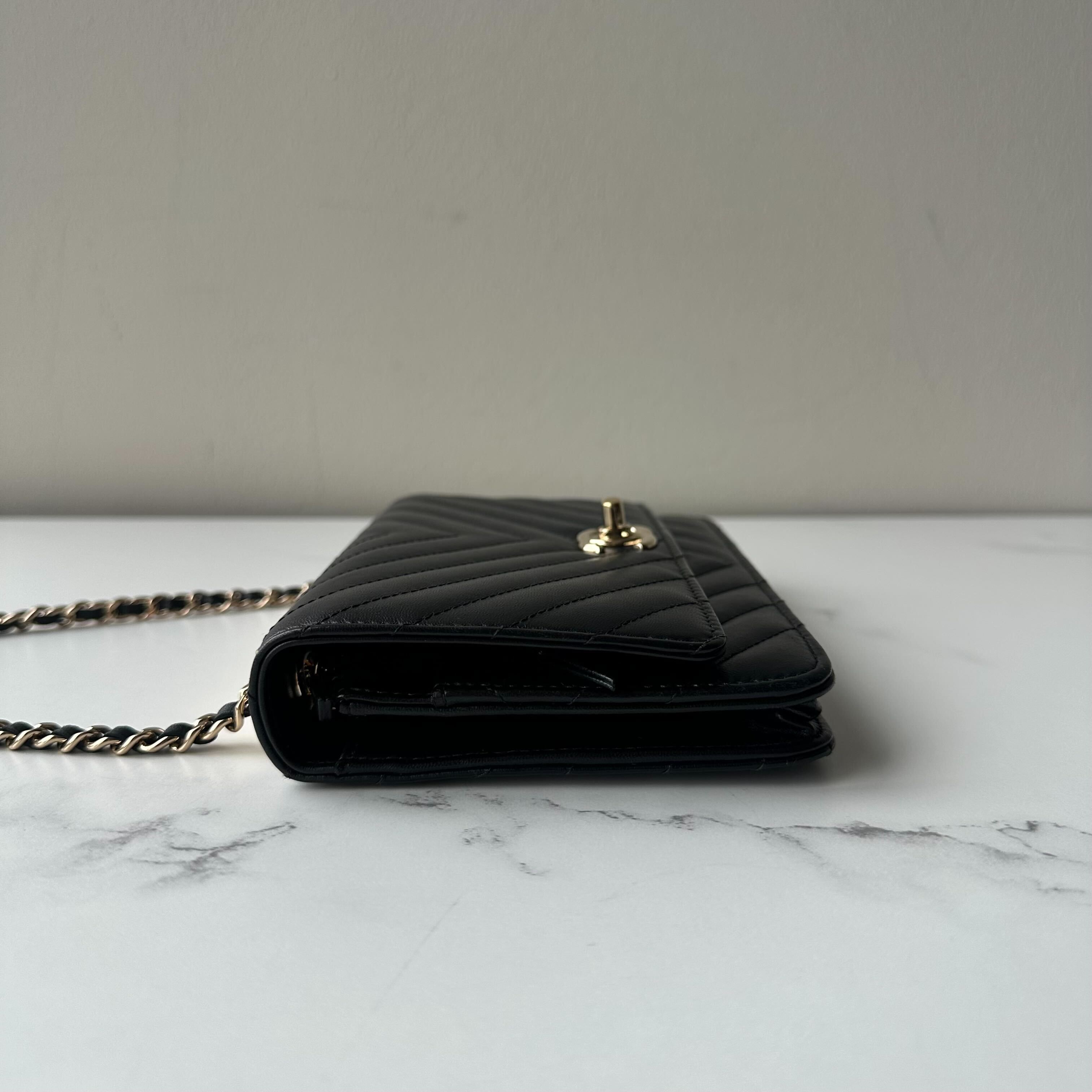 Chanel Trendy CC Wallet on Chain
