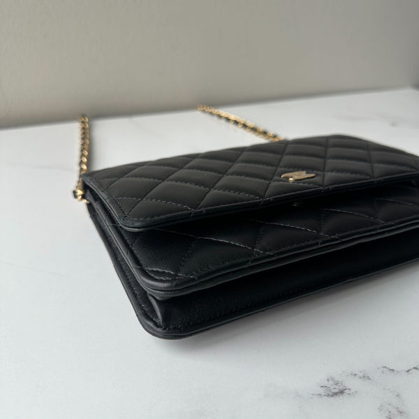Chanel Wallet on Chain