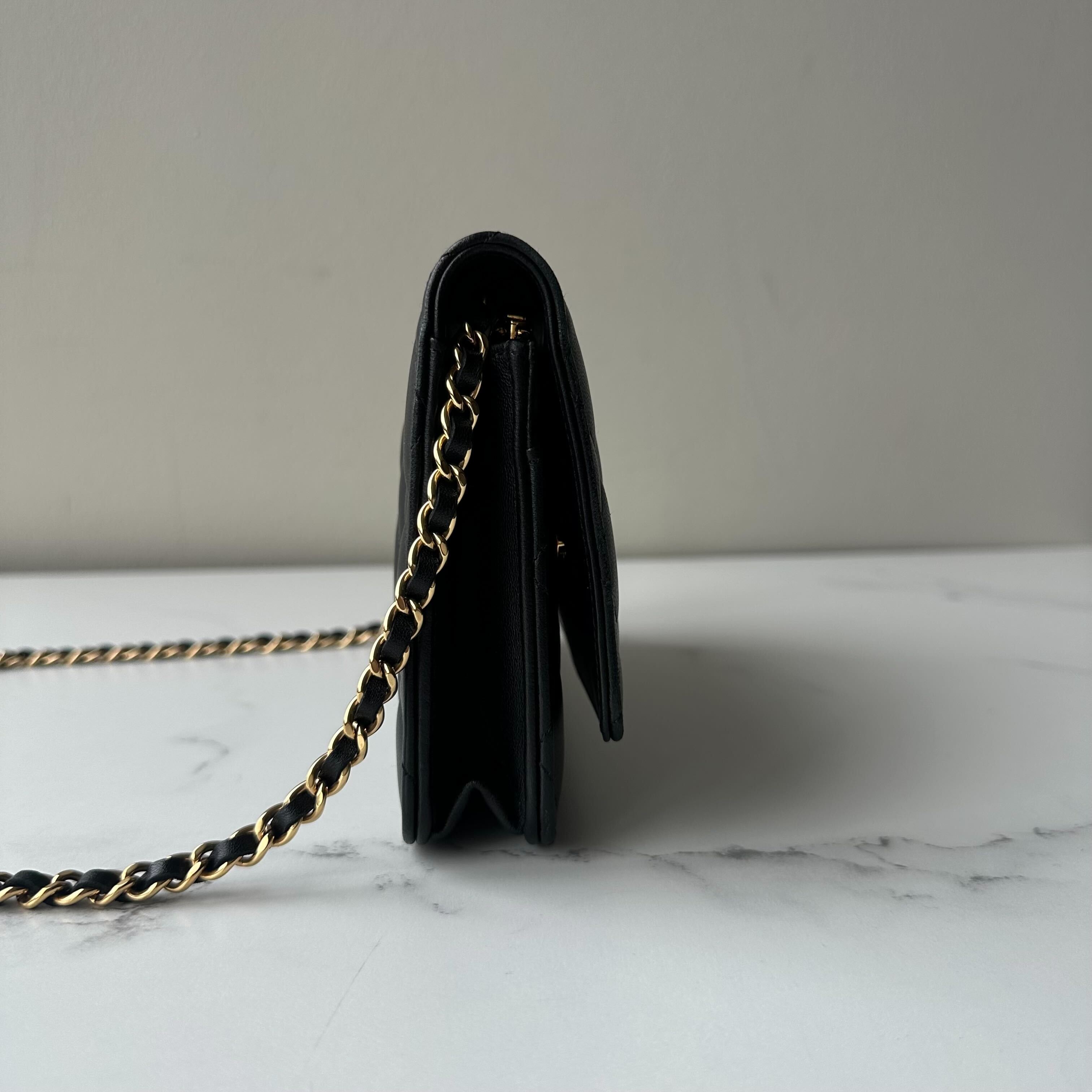 Chanel Wallet on Chain
