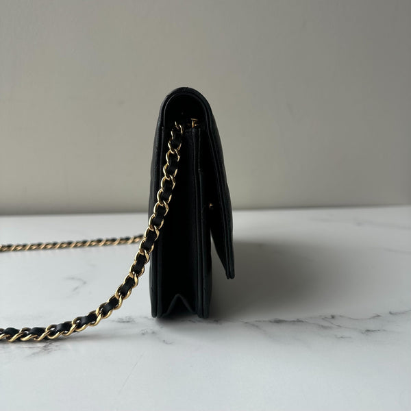 Chanel Wallet on Chain