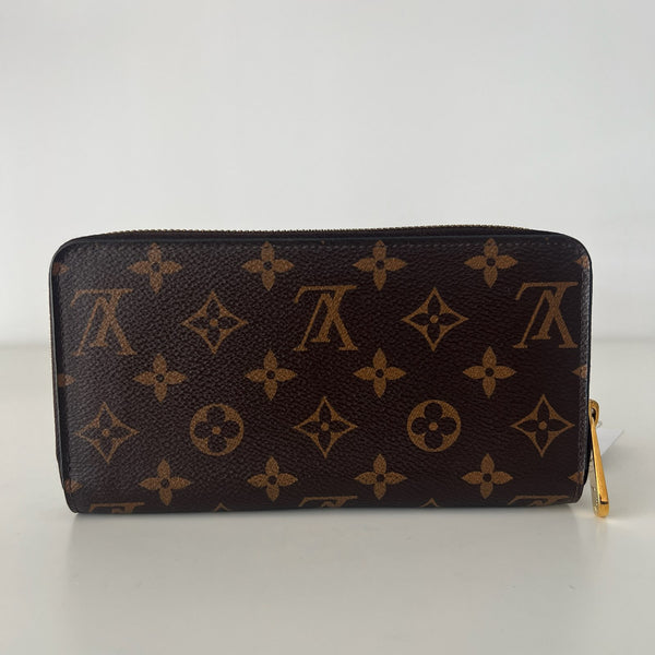Louis Vuitton Zippy Wallet