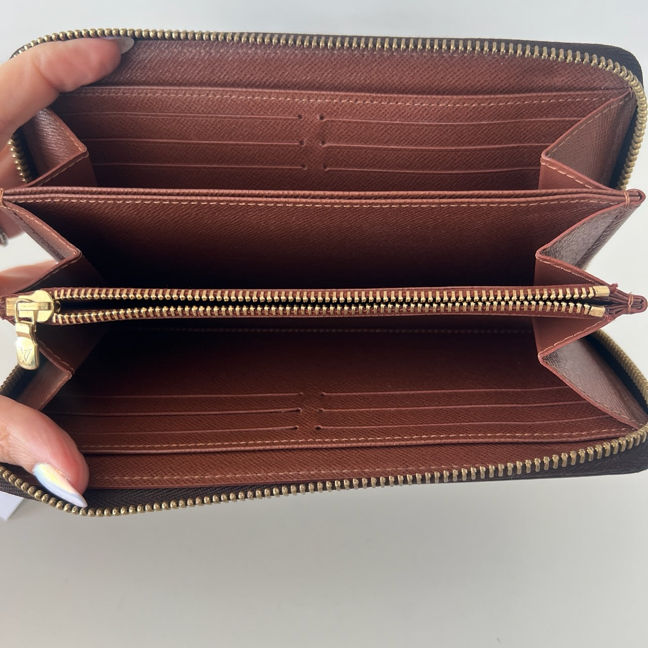 Louis Vuitton Zippy Wallet