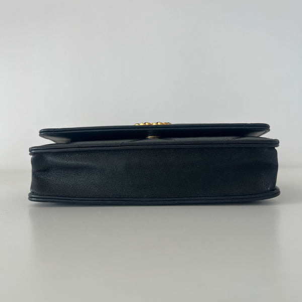 Chanel 19 WOC