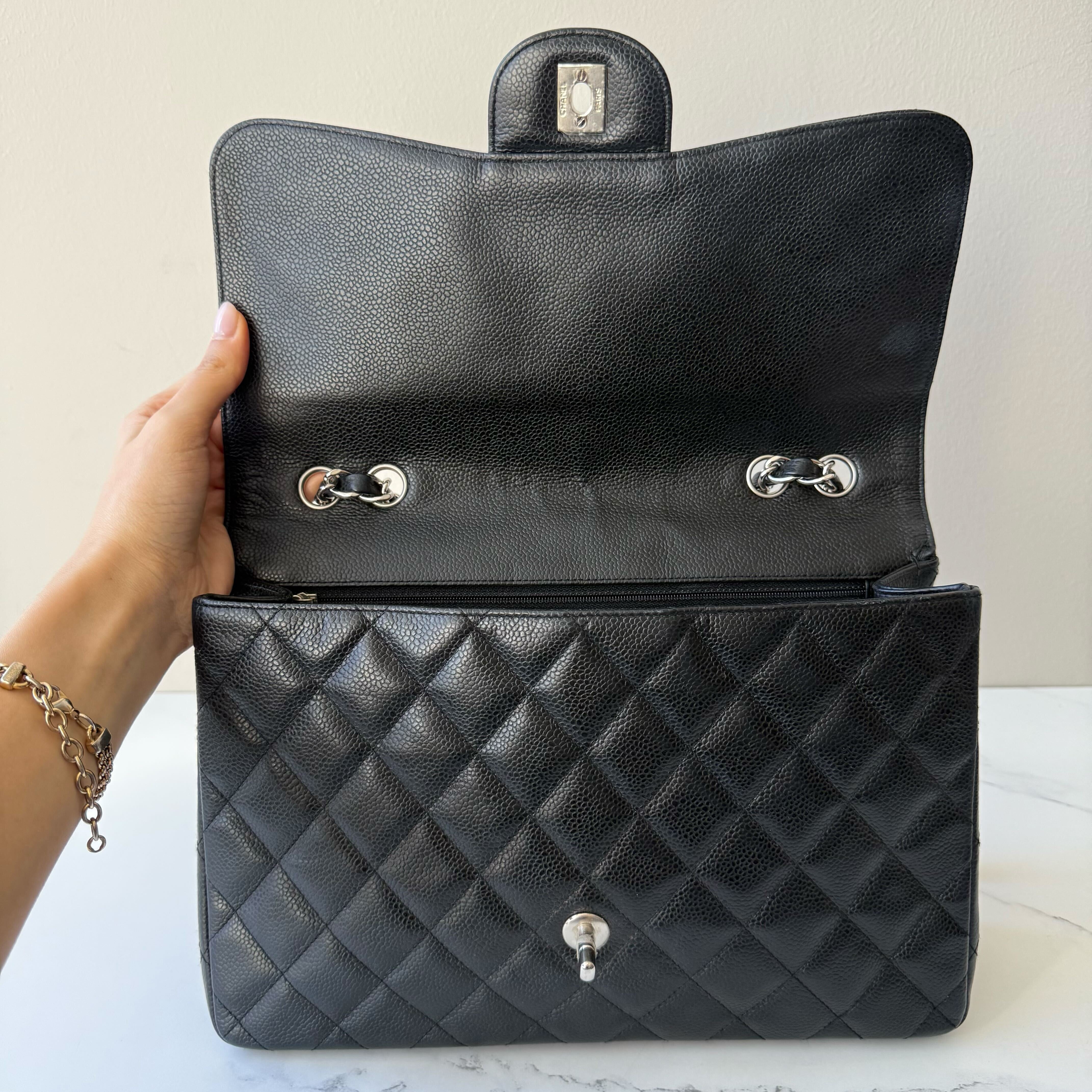 Chanel Classic Flap Jumbo