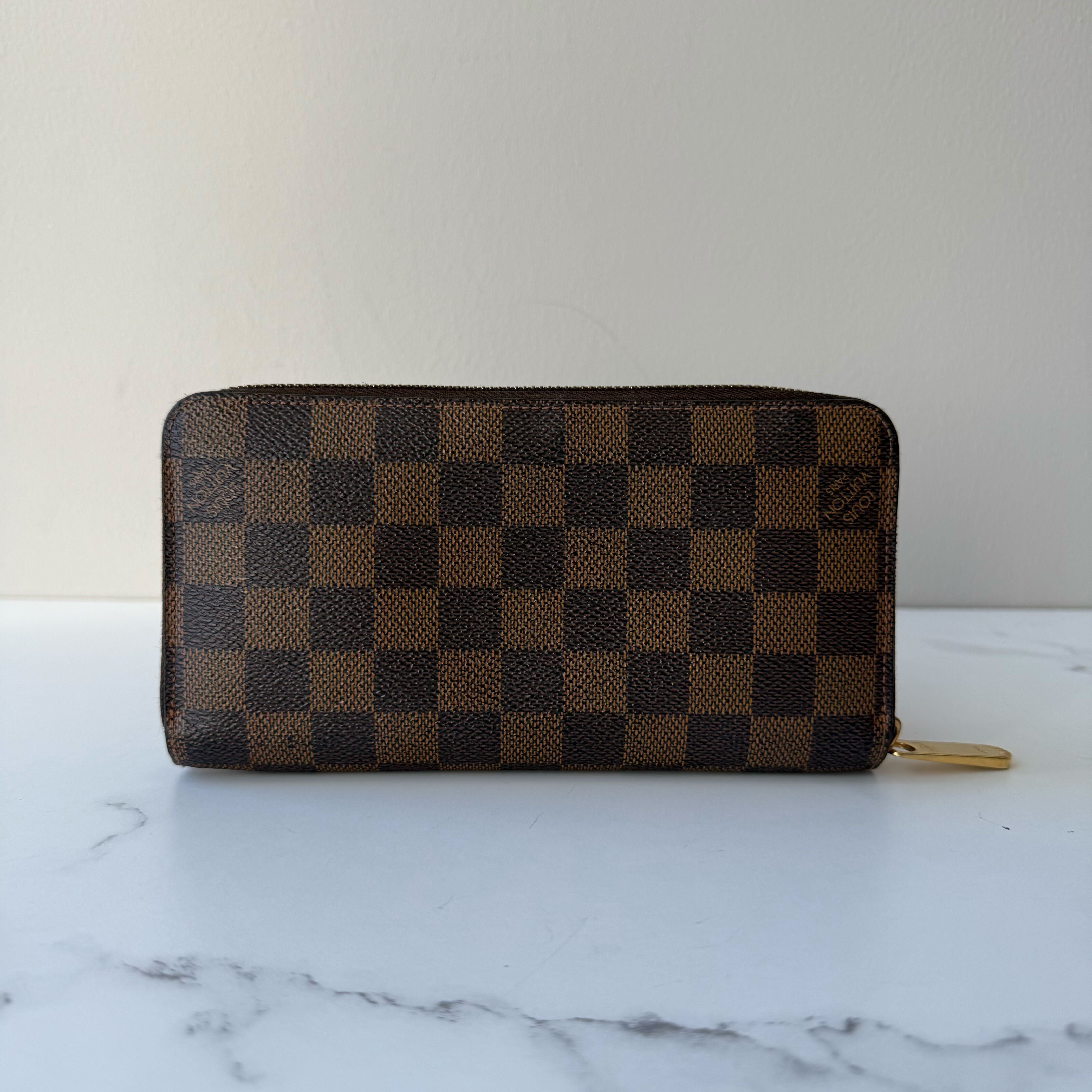 Louis Vuitton Zippy Wallet