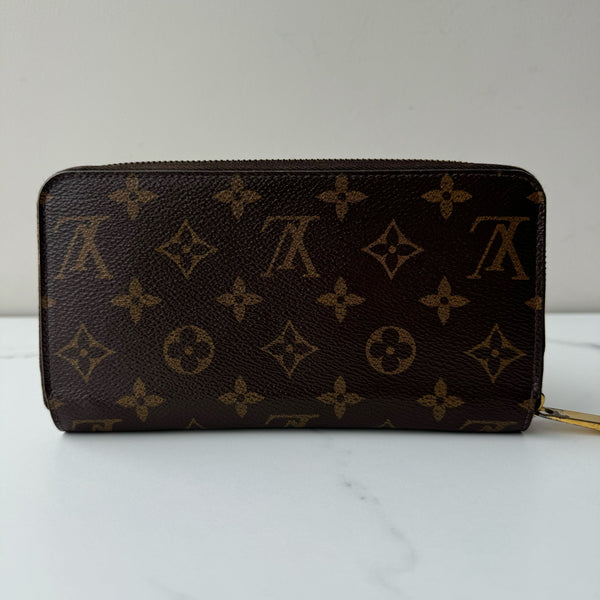 Louis Vuitton Zippy Wallet