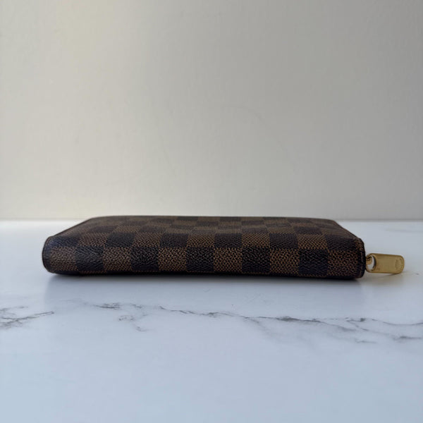 Louis Vuitton Zippy Wallet