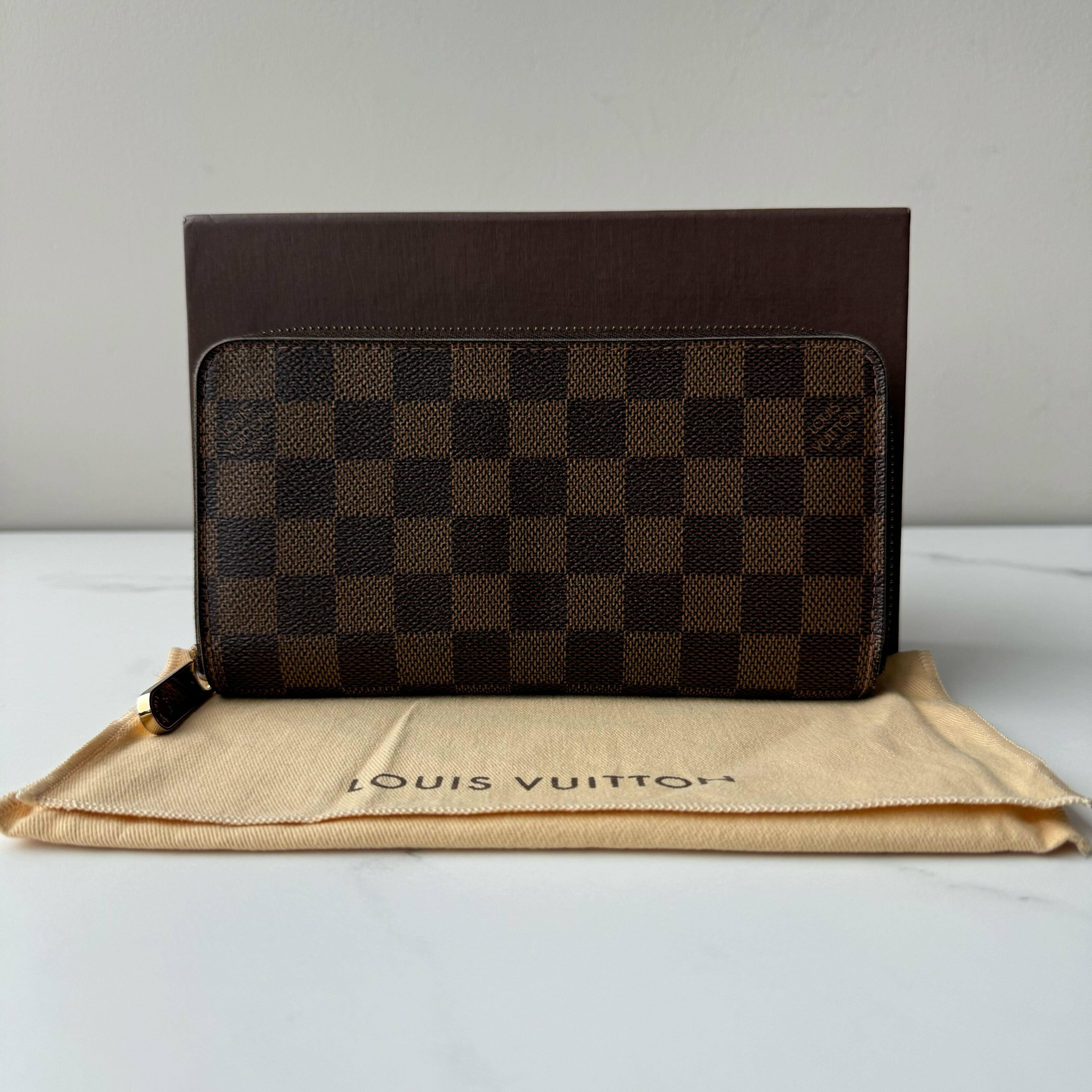 Louis Vuitton Zippy Wallet