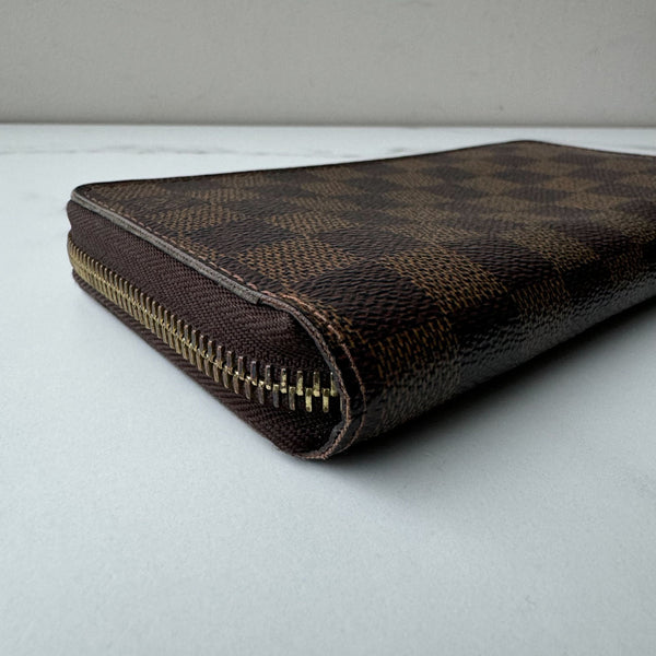 Louis Vuitton Zippy Wallet