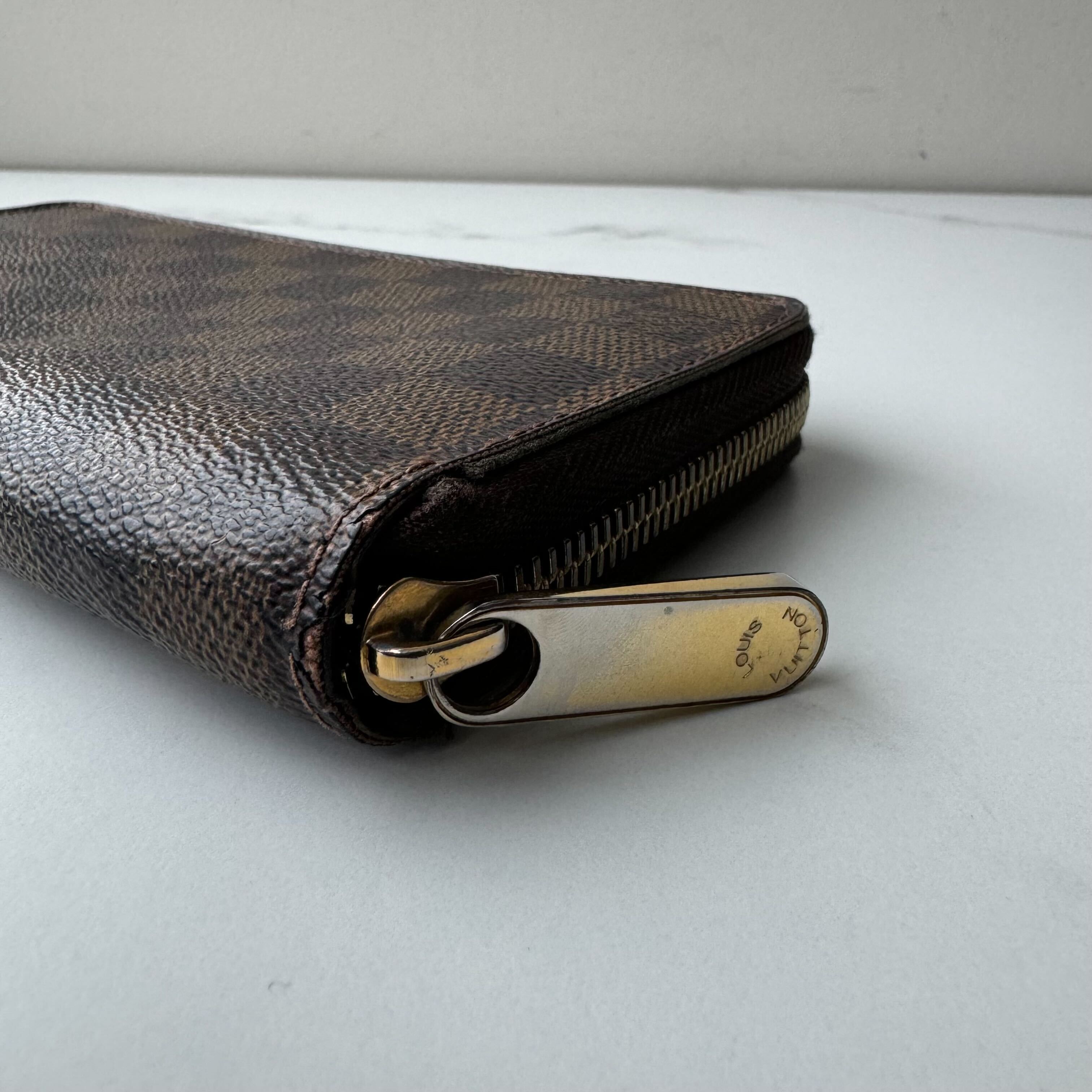 Louis Vuitton Zippy Wallet