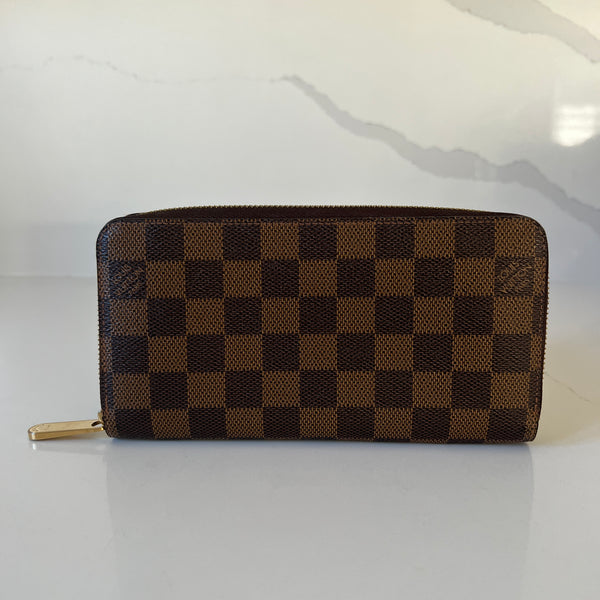 Louis Vuitton Zippy Wallet