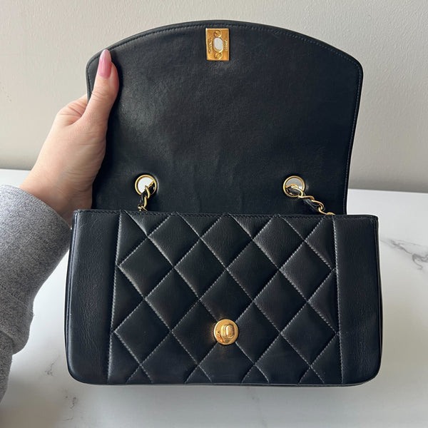 Chanel Vintage Diana