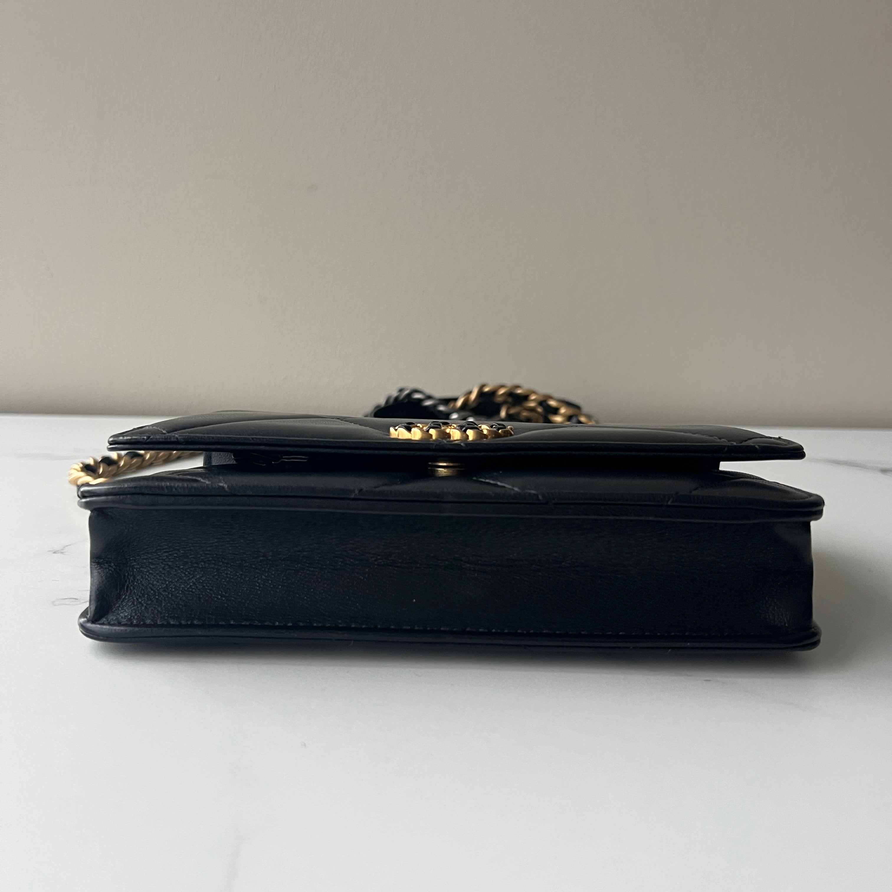 Chanel Wallet on Chain