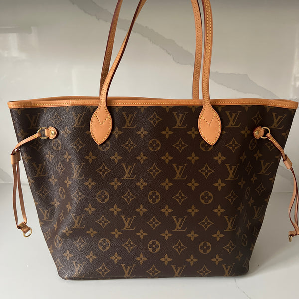 Louis Vuitton Neverfull MM & Pouch