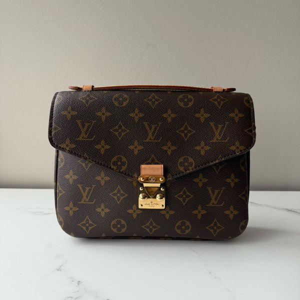 Louis Vuitton Pochette Metis