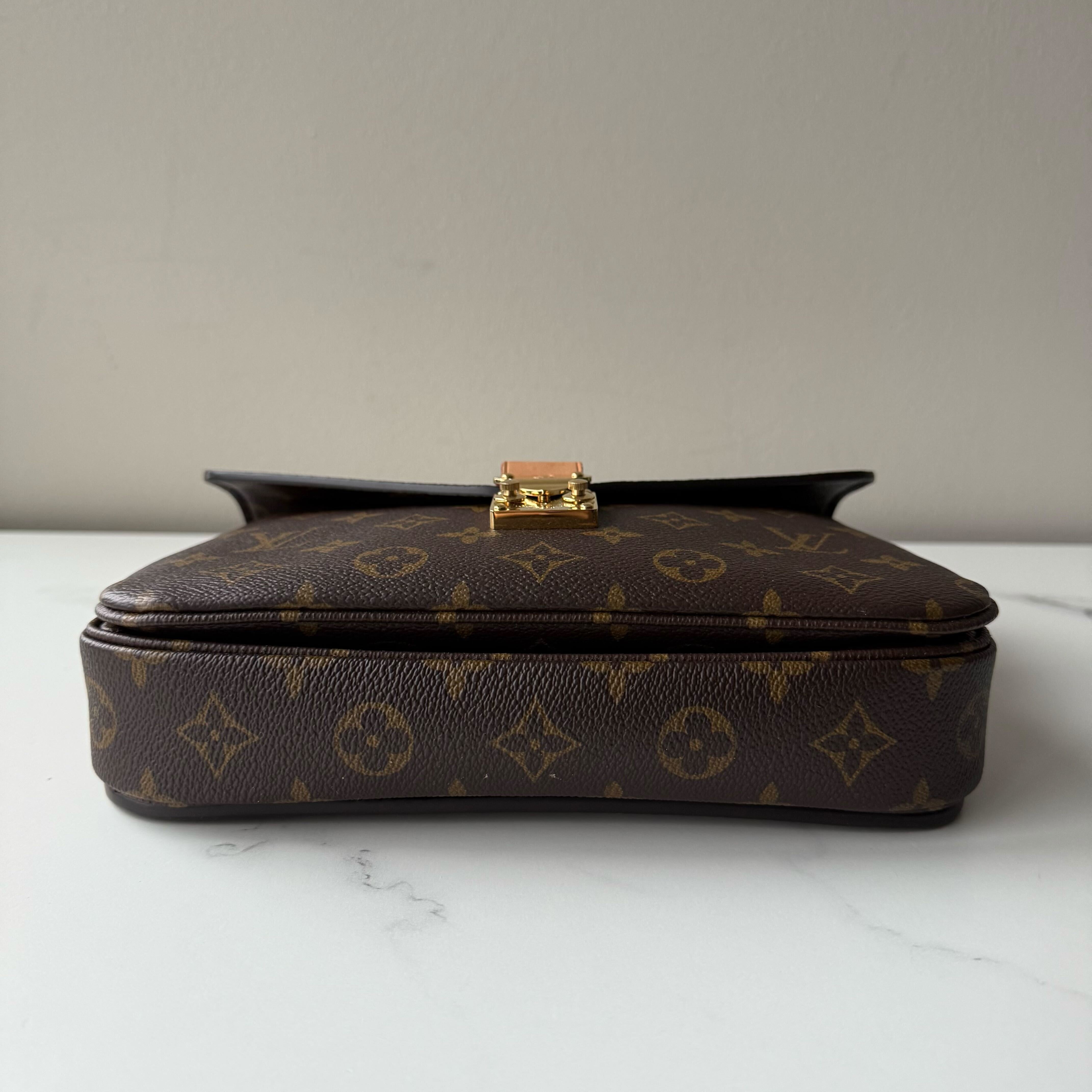 Louis Vuitton Pochette Metis