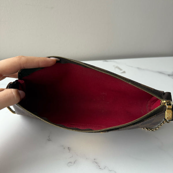 Louis Vuitton Eva Clutch