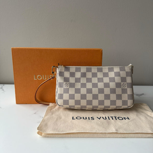 Louis Vuitton Pochette Accessories