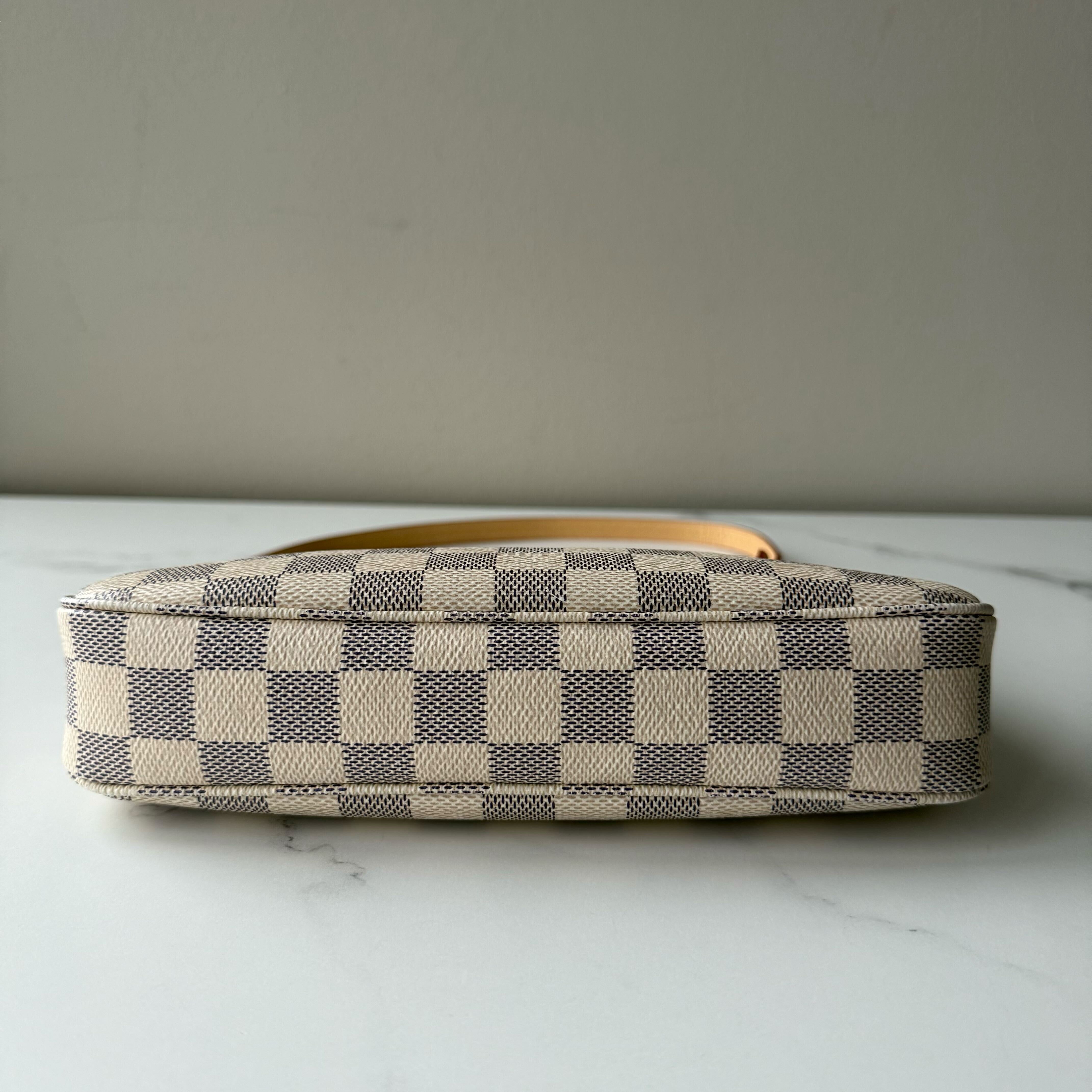 Louis Vuitton Pochette Accessories