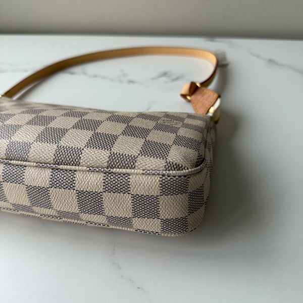 Louis Vuitton Pochette Accessories