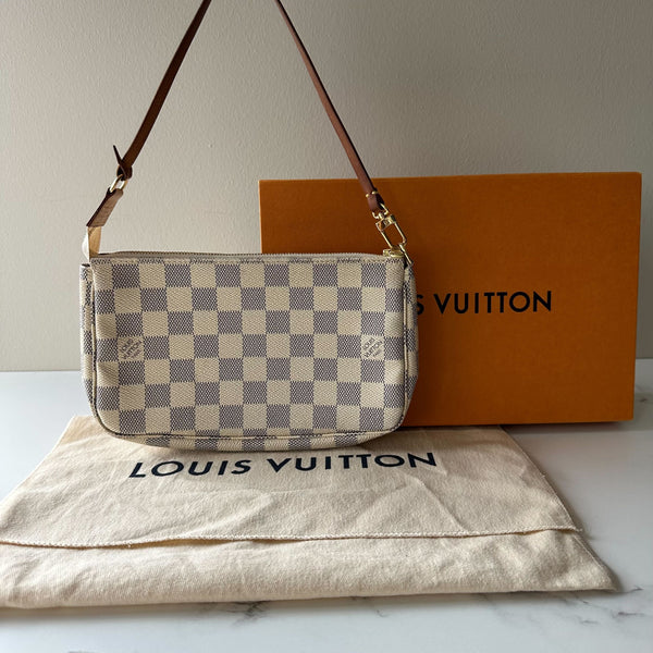 Louis Vuitton Pochette Accessories