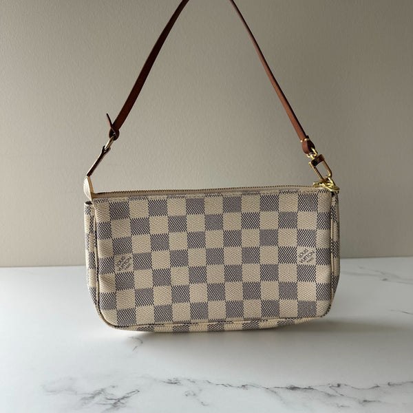 Louis Vuitton Pochette Accessories