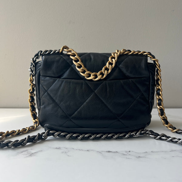 Chanel 19