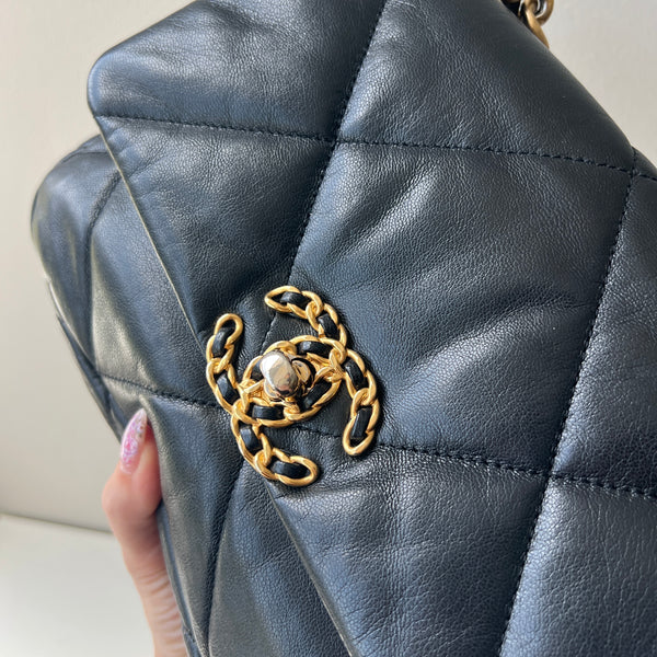 Chanel 19