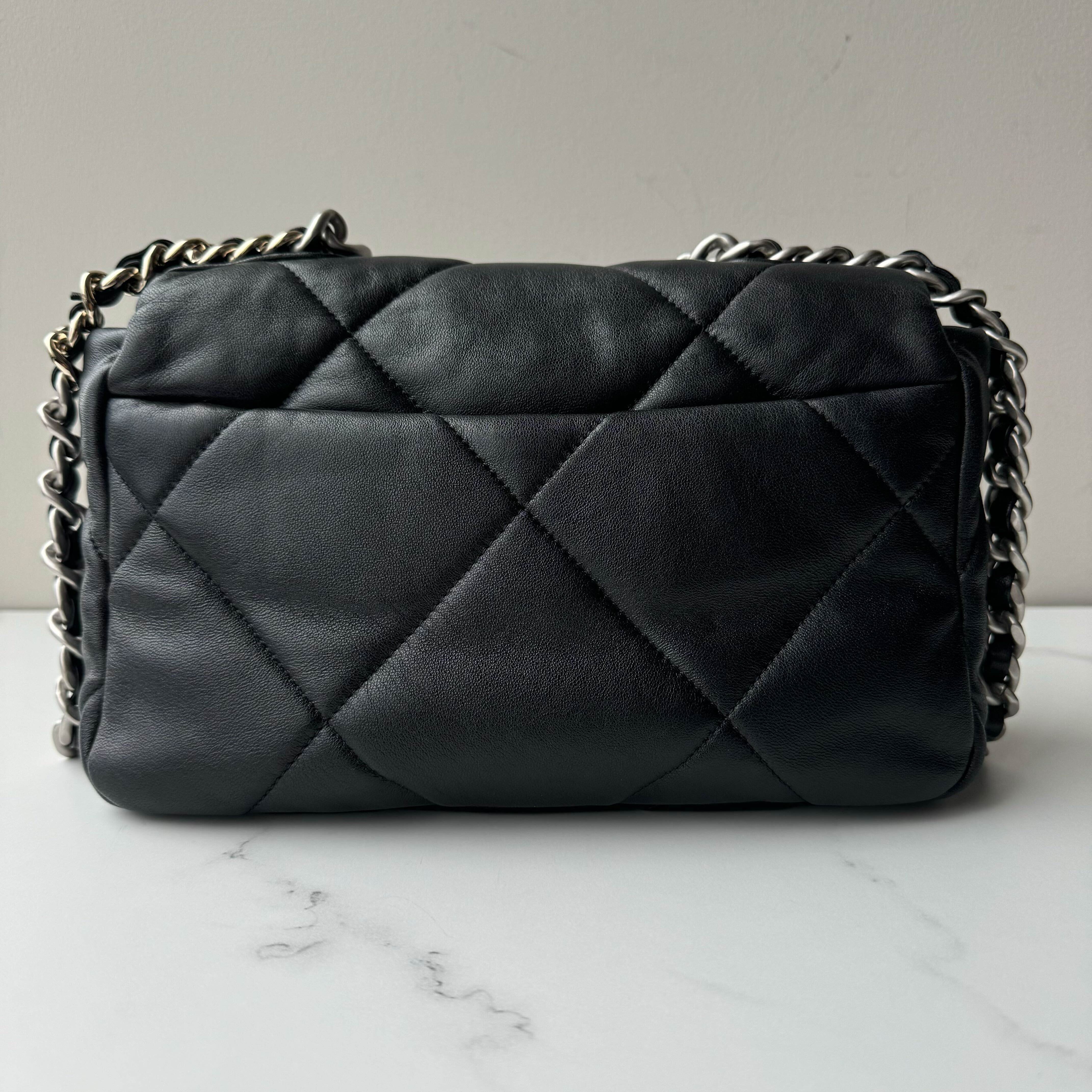 Chanel 19