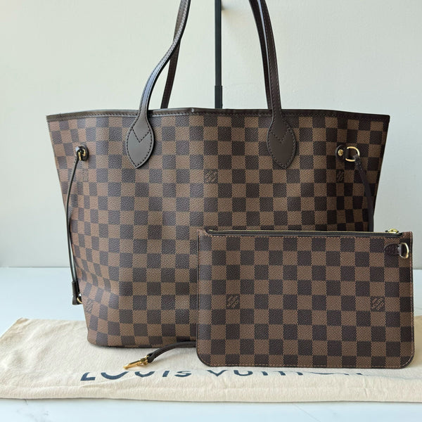 Louis Vuitton Neverfull MM & Pouch