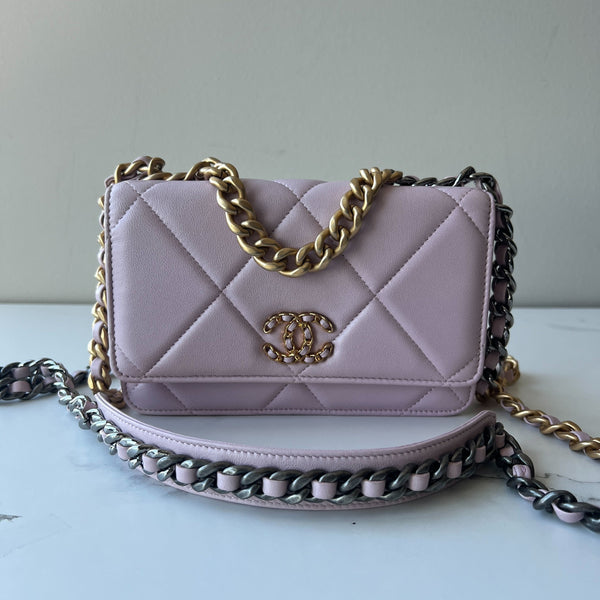 Chanel Wallet On Chain