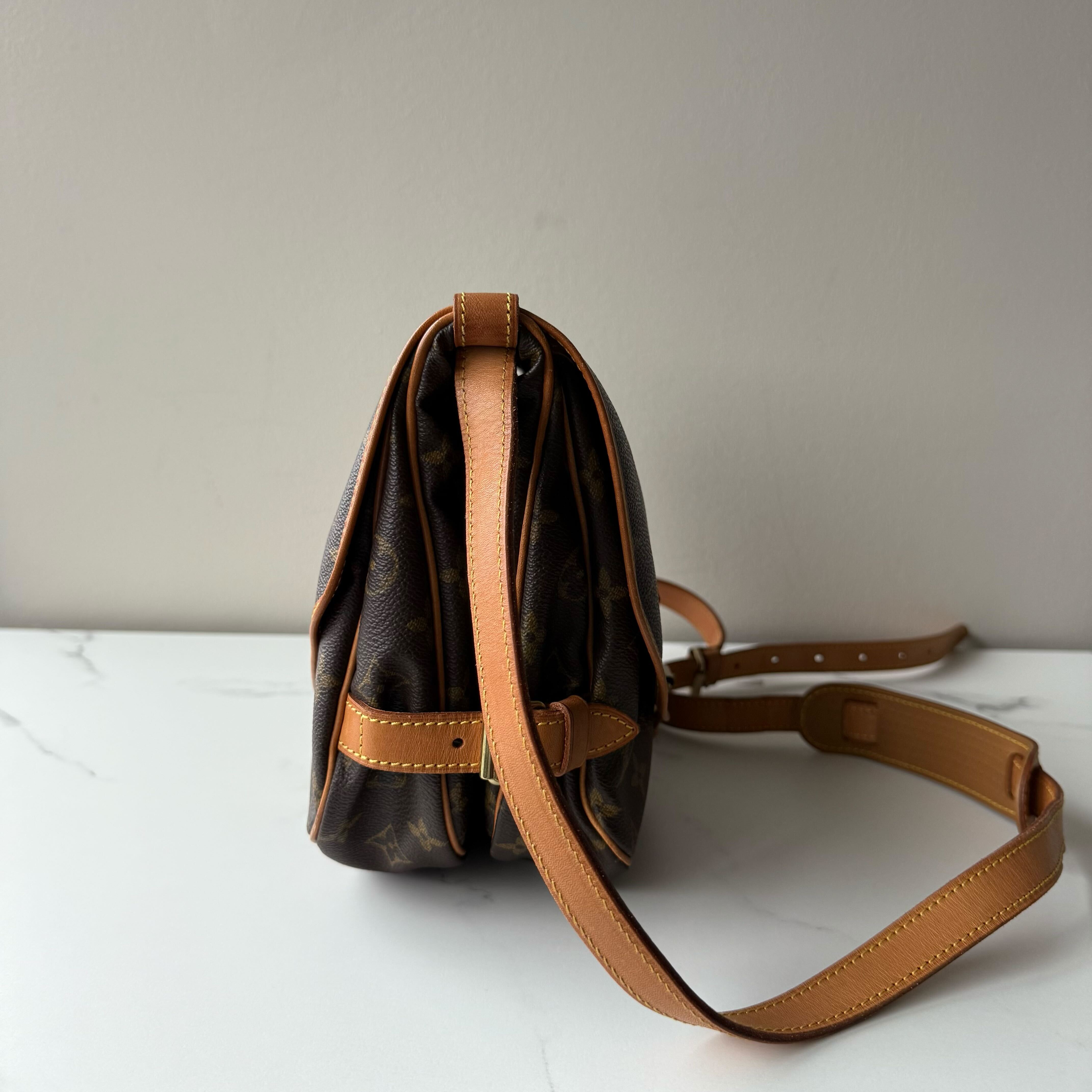 Louis Vuitton Saumur