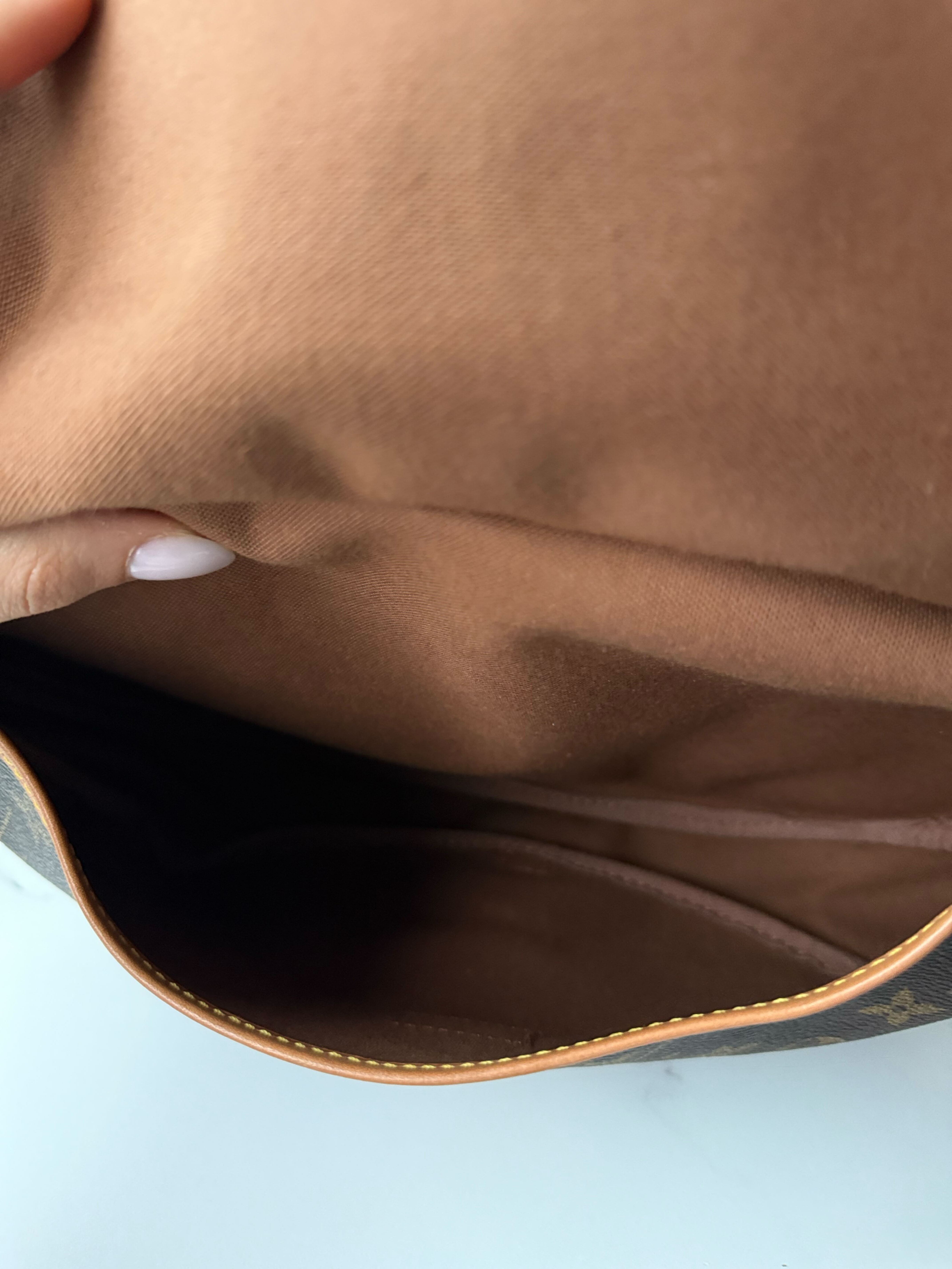 Louis Vuitton Saumur