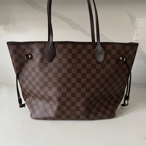 Louis Vuitton Neverfull MM & Pouch