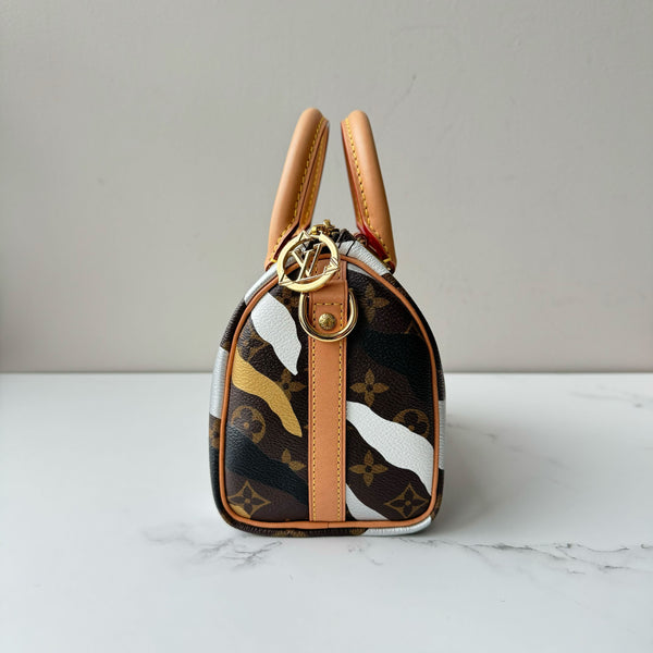 Louis Vuitton Speedy Bandouliere 18