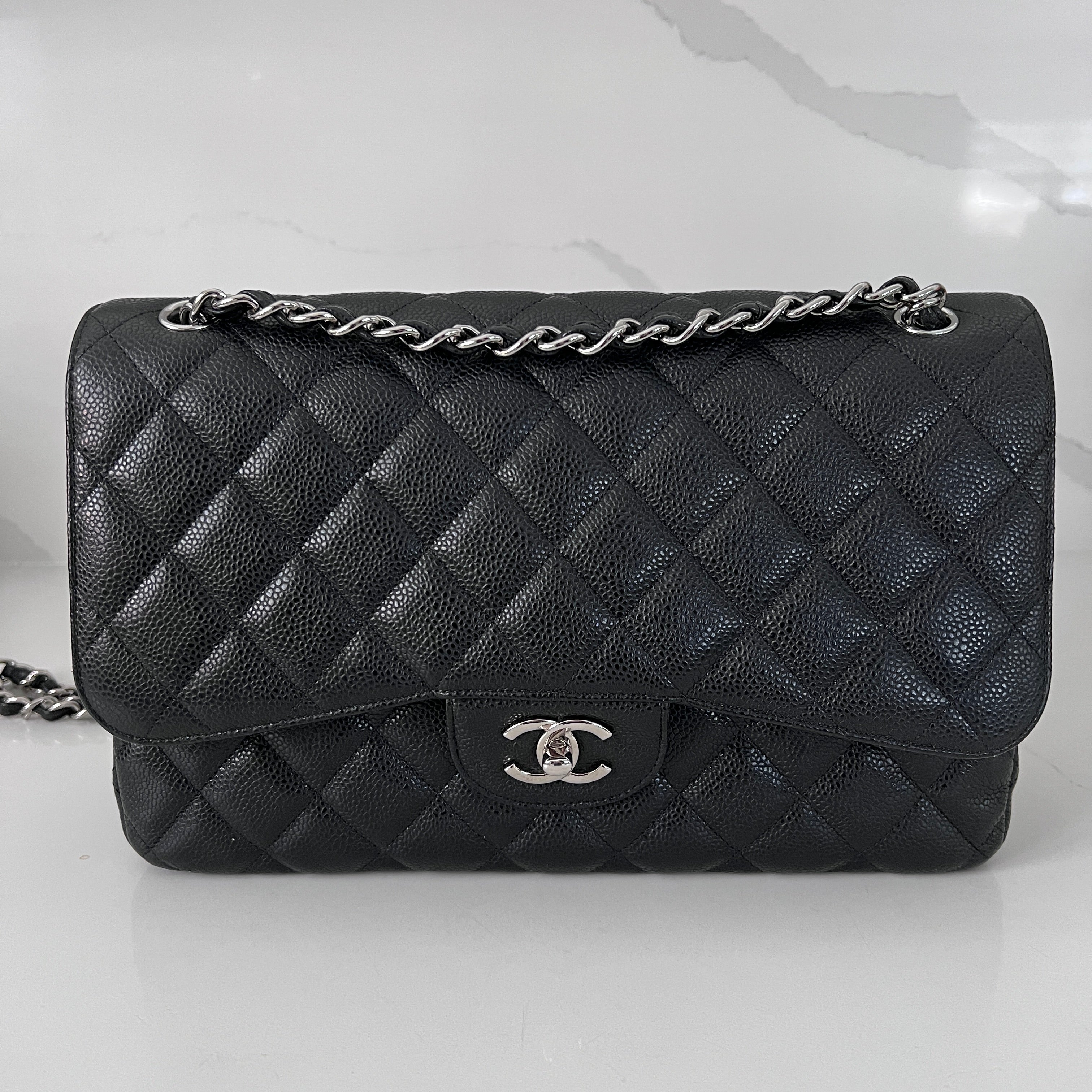 CHANEL JUMBO DOUBLE FLAP