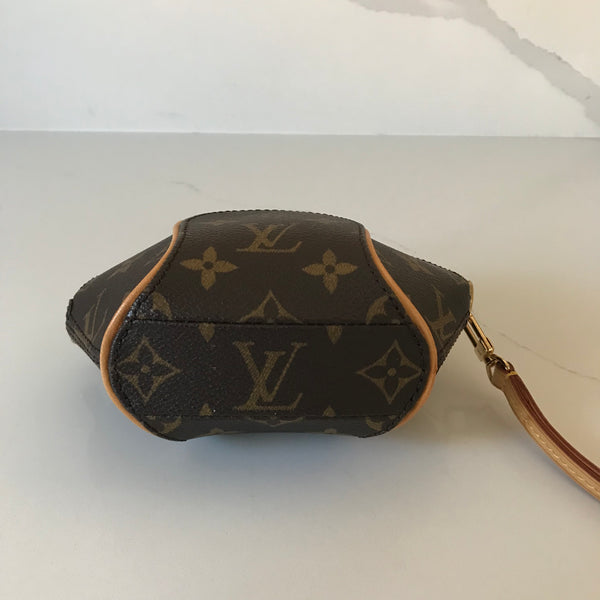 圓潤可愛感：Louis Vuitton Ellipse BB 手袋還附送一顆「網球」？