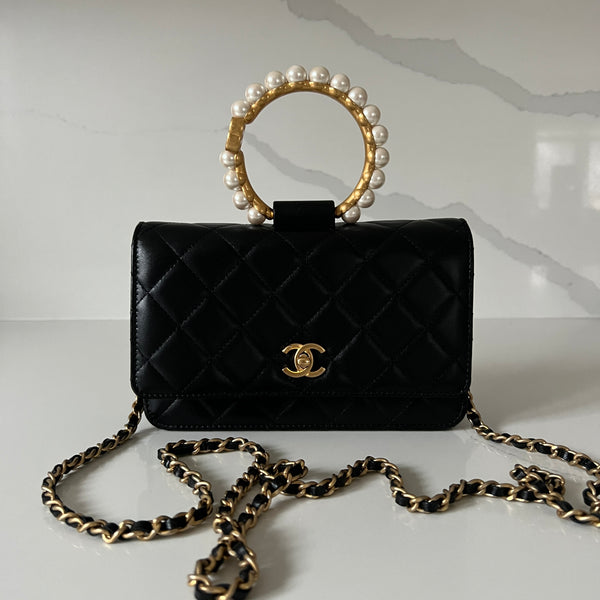 Chanel Pearl Top Wallet On Chain