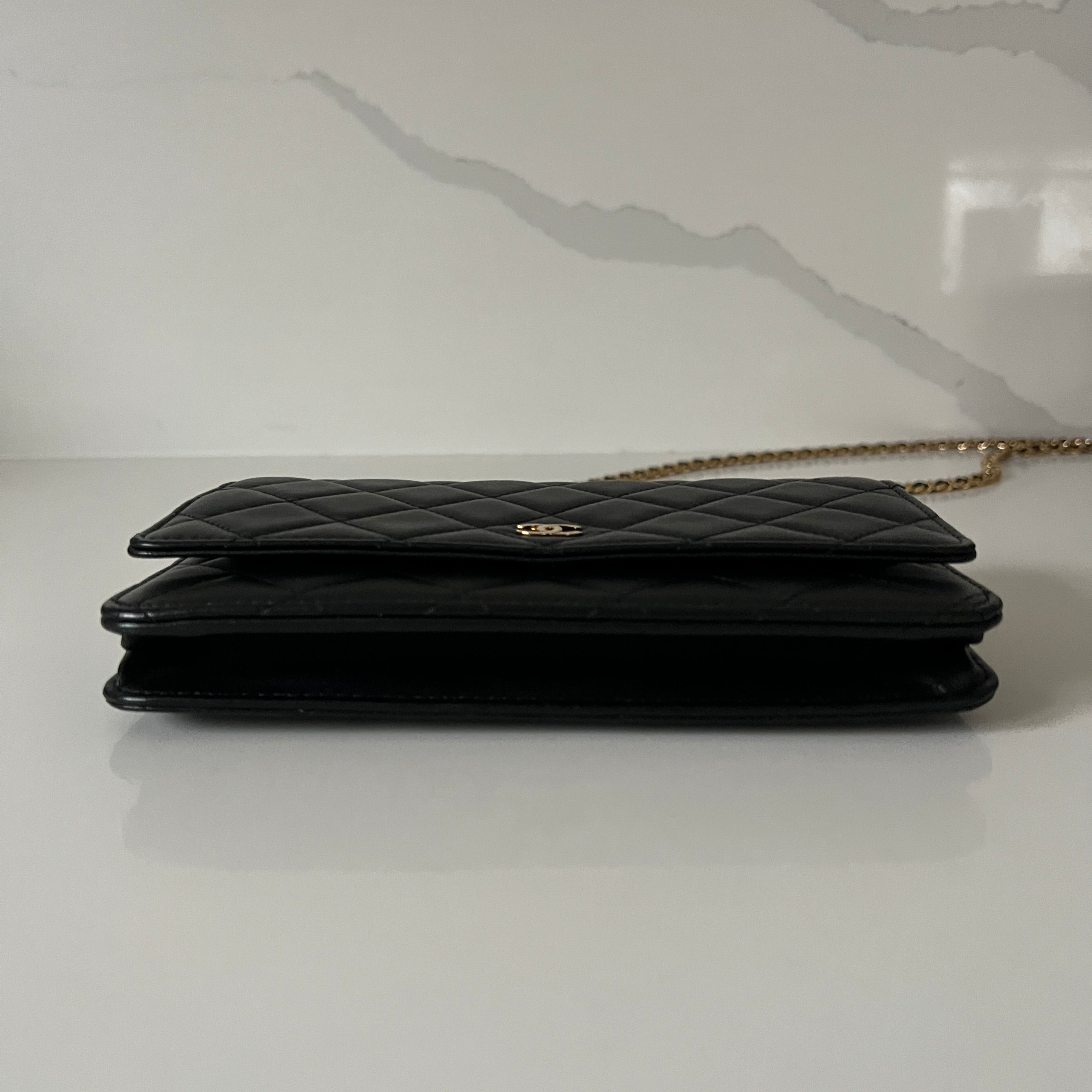 Chanel Wallet on Chain (WOC)