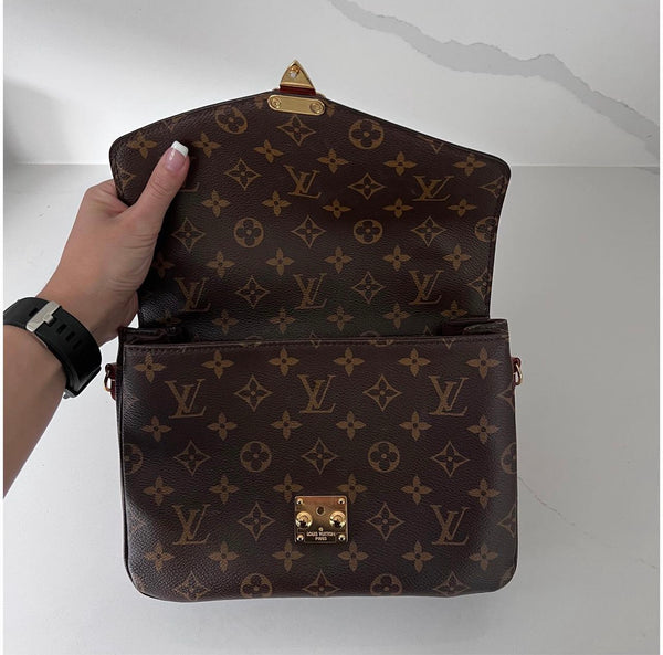 Louis Vuitton Pochette Métis